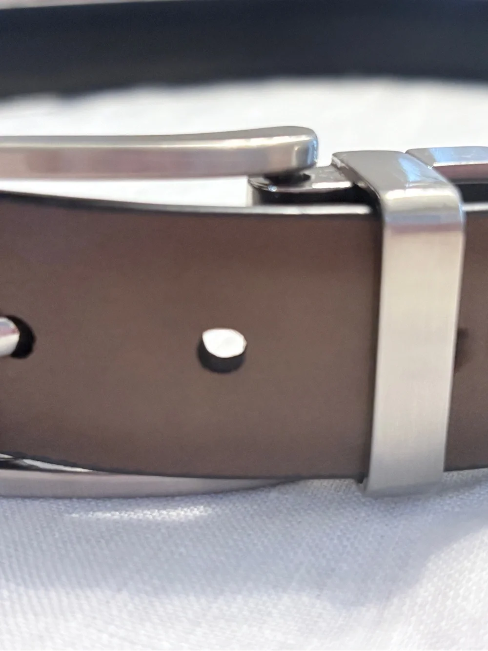 Izod Reversible Black/Brown Leather Belt with Polished Silver Buckle (S)